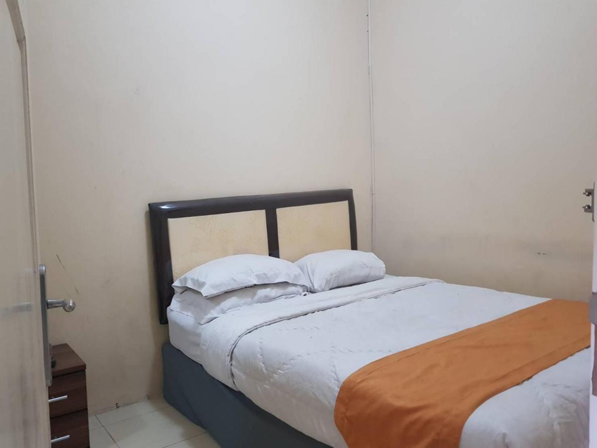 Bakom Inn Syariah Bogor Exterior foto